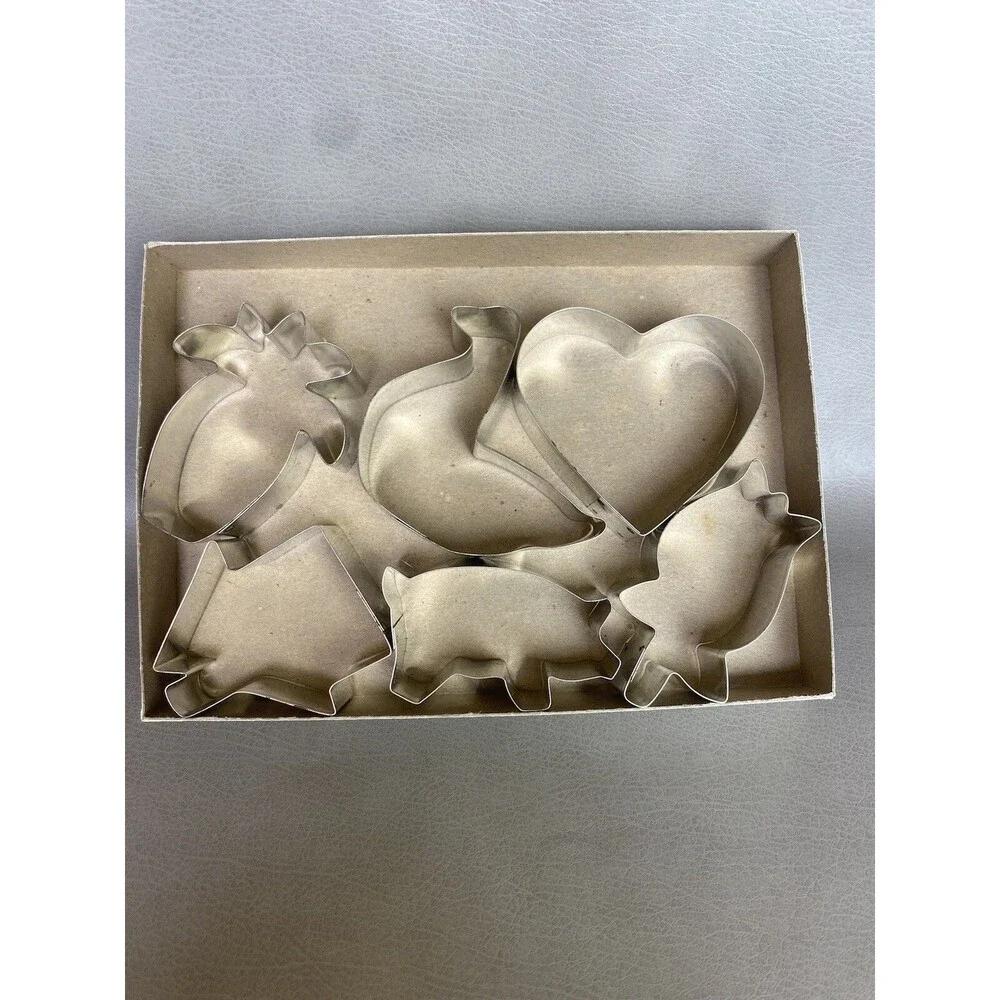 Vintage Cookie Cutters Country Collection 1986 Goose Cottage Granny Core